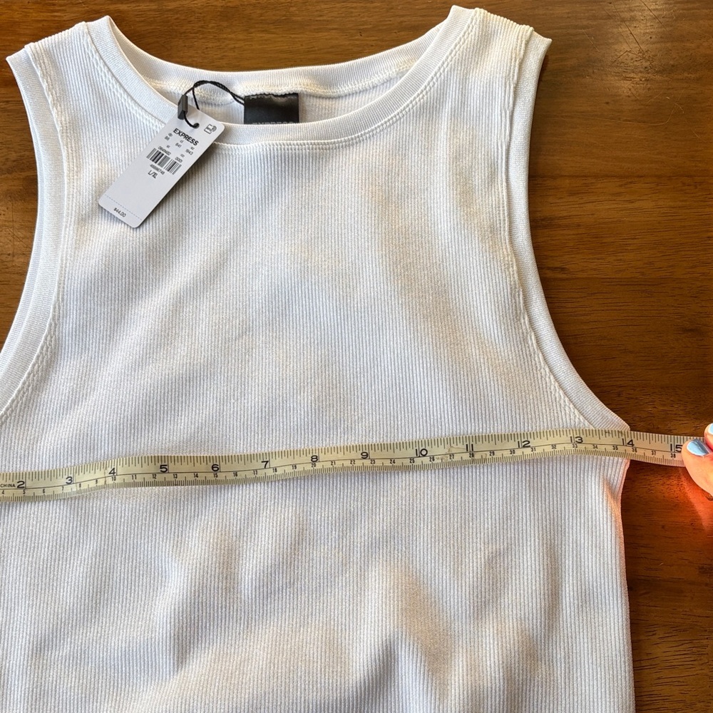 Express Ribbed Tank Top, L/XL